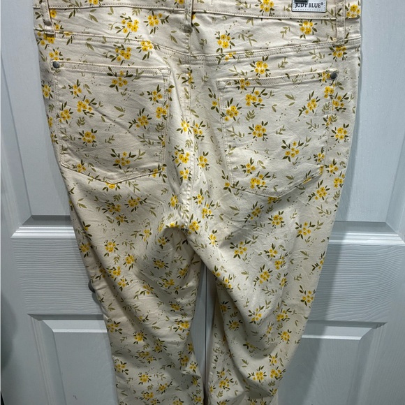 Judy Blue Cream and Yellow Skinny Floral Jeans - Picture 5 of 5